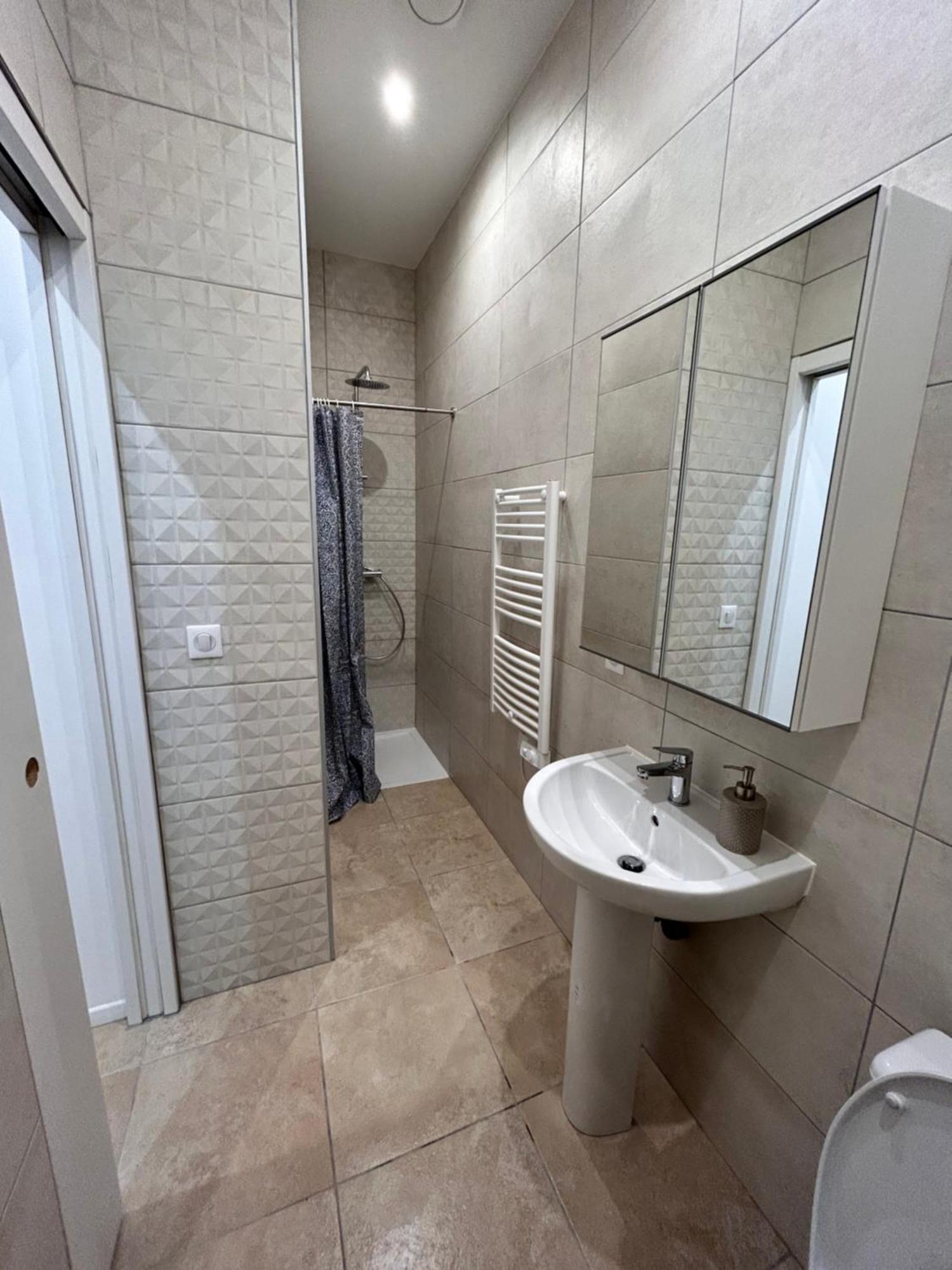 Appartement T1 Intra-Muros أفينيون المظهر الخارجي الصورة